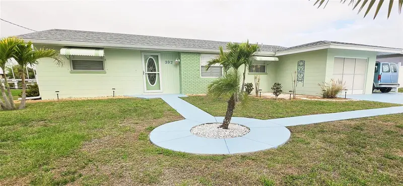 392 E Tarpon Blvd Nw, FL