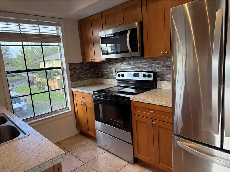 3217 Oak Lawn Pl #211, FL