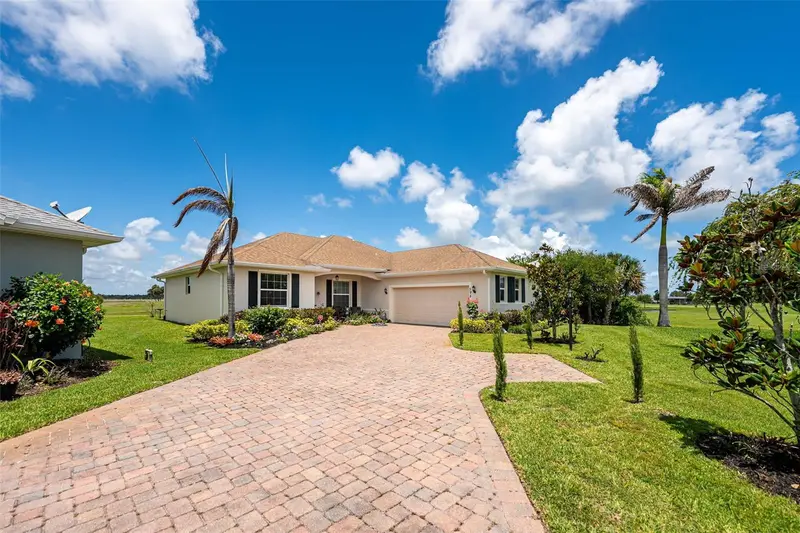 598 Gossamer Wing Way, FL