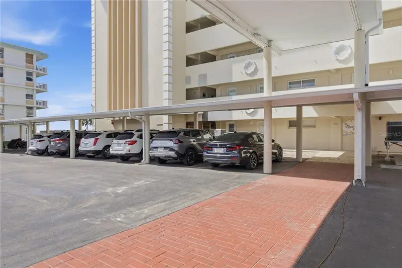 1150 Tarpon Center Dr #1g, FL