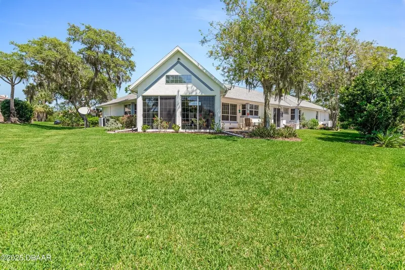 203 Prestwick Dr, FL
