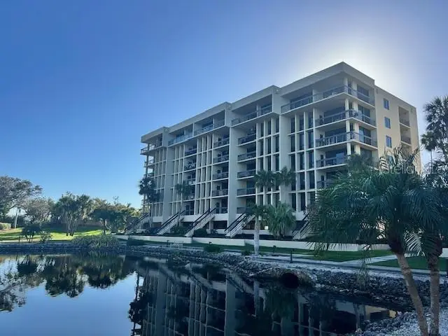 1095 Gulf Of Mexico Dr #104, FL