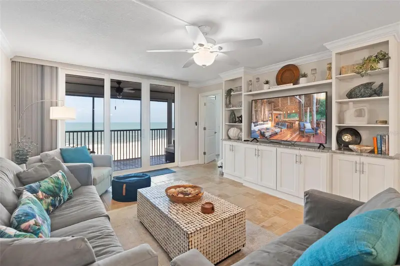 14900 Gulf Blvd #202, FL