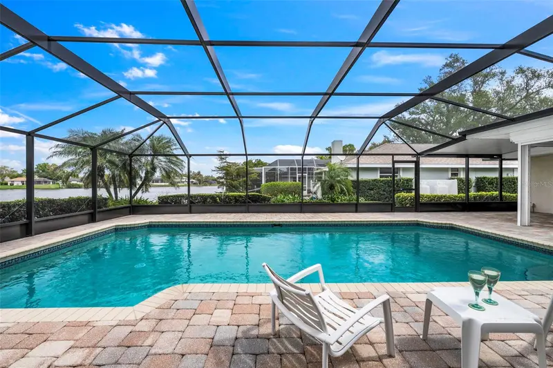 511 Riviera Bay Dr Ne, FL