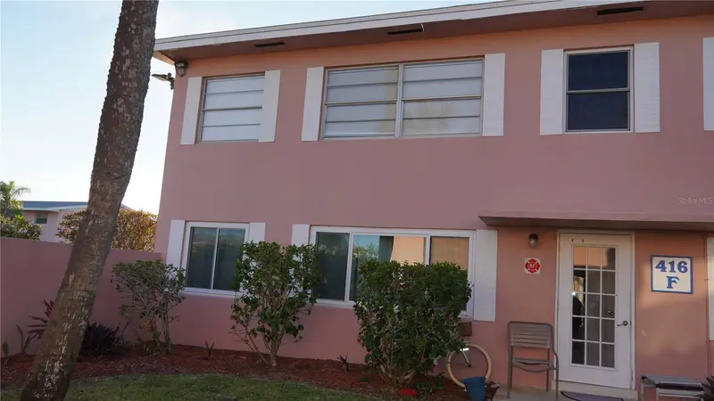 416 Monroe Ave #F201, FL