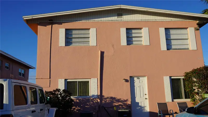 416 Monroe Ave #F201, FL