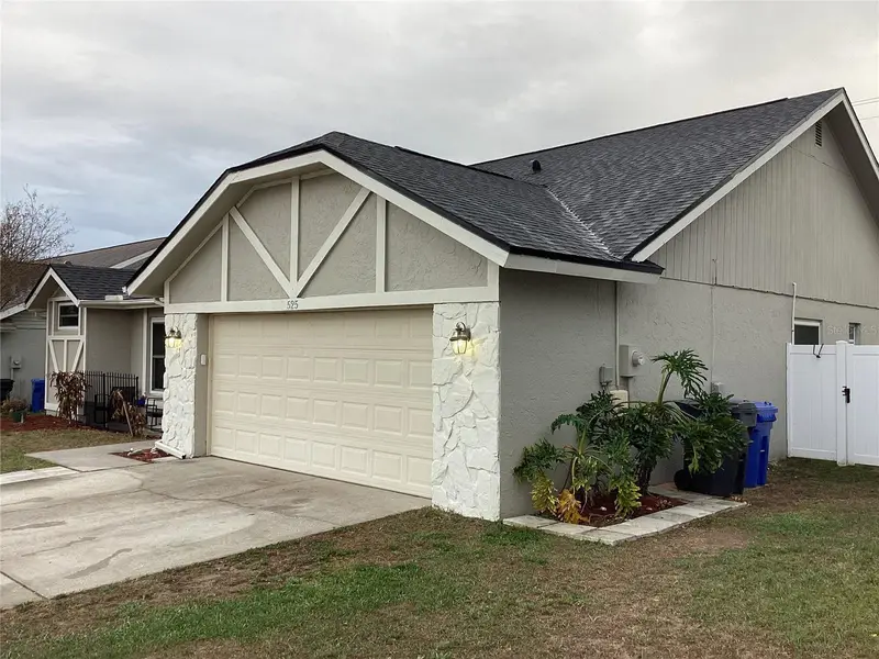 525 Rapid Falls Dr, FL