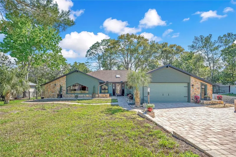 8431 Delaware Dr, FL