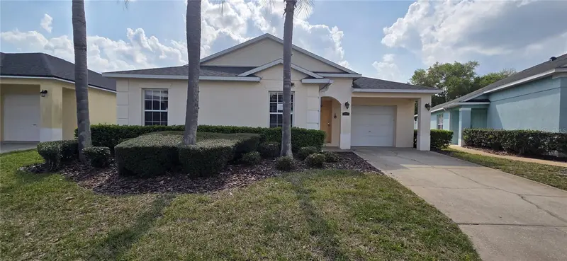 528 Reserve Dr, FL