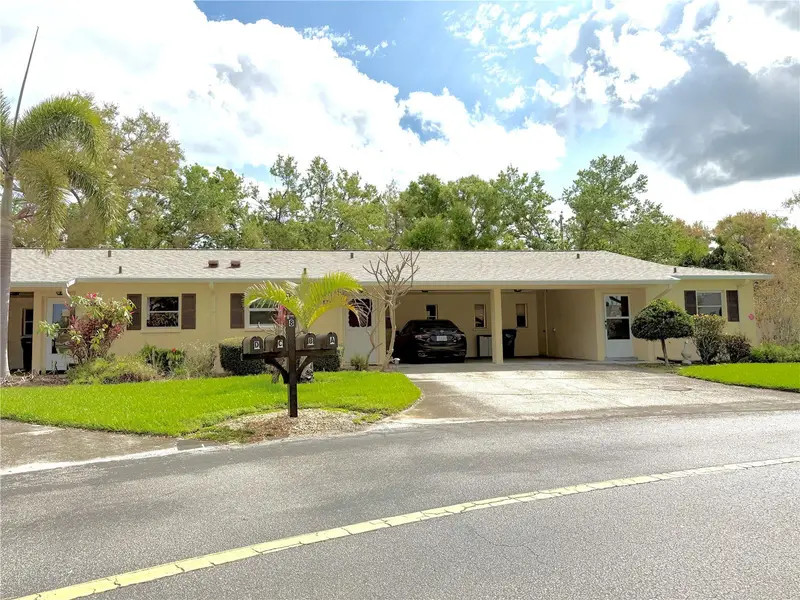 390 301 Blvd W #8a, FL