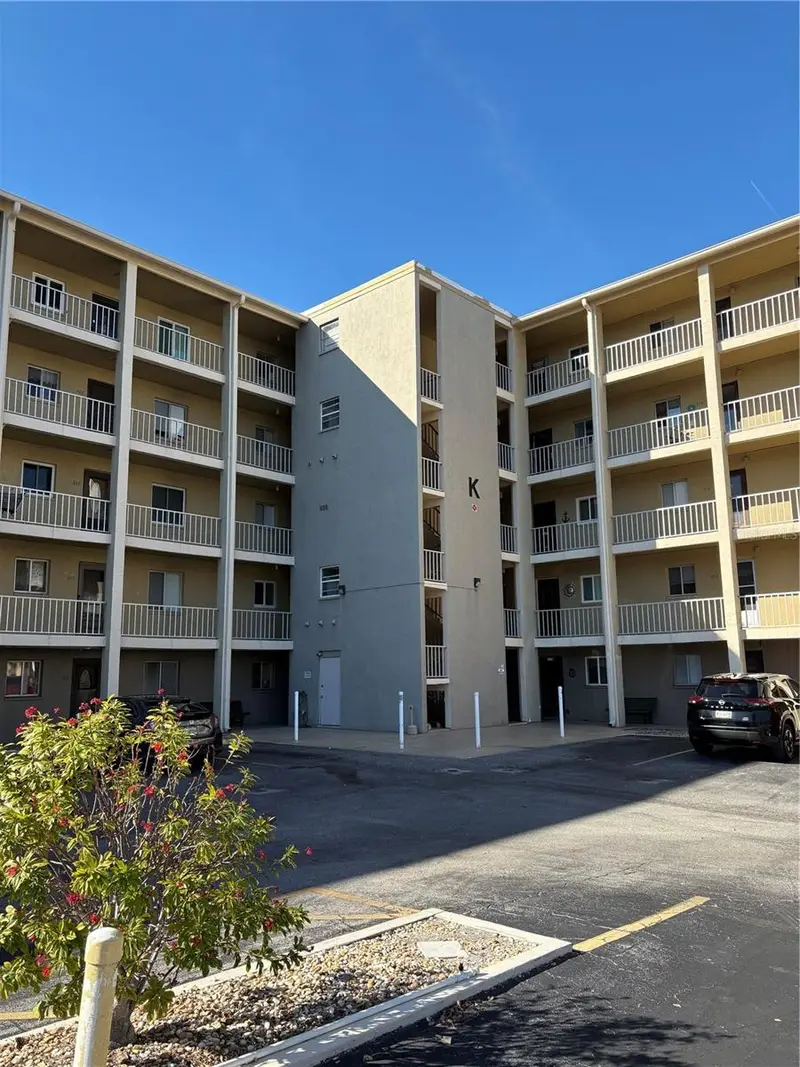 3514 Lake Bayshore Dr #K-108, FL