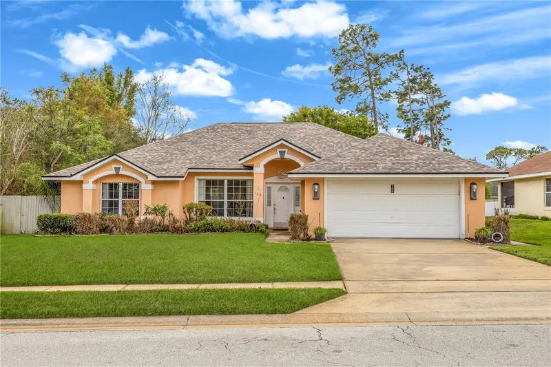 105 Breezewood Dr, FL