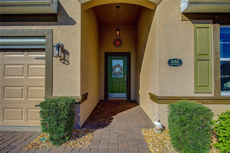 133 Park Place Cir, FL