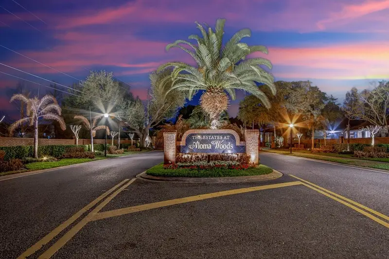 5688 Oak Lake Trl, FL