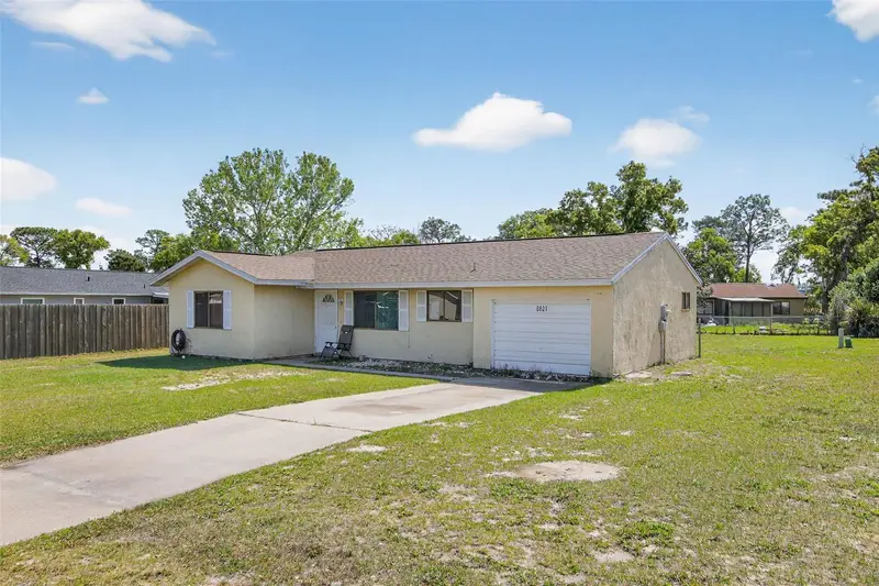 8821 Se 89th Pl, FL