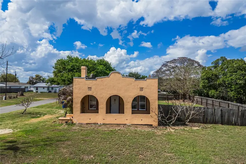 311 W Pearce Ave, FL