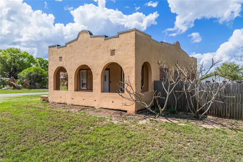 311 W Pearce Ave, FL