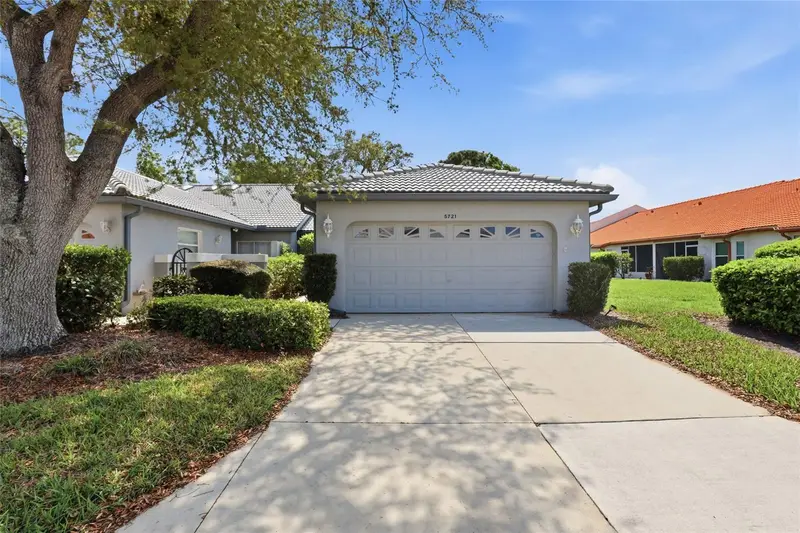 5721 Casa Del Sol Blvd #3223, FL