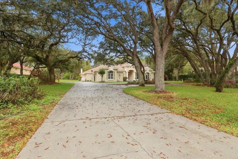103 W Albany Ln, FL