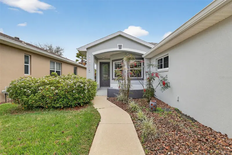 27106 Greenfly Orchid Ln, FL