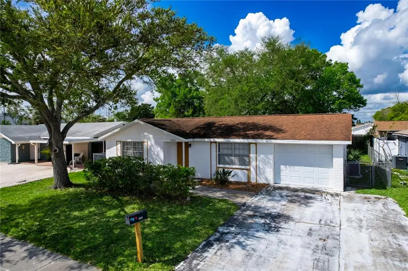 9741 Lamantin Dr, FL