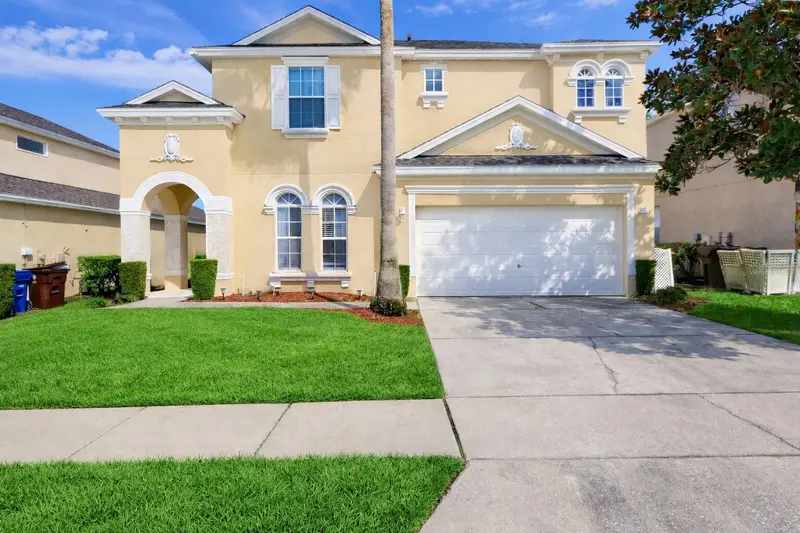 509 Pineloch Dr, FL