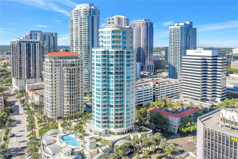 180 Beach Dr Ne #1401, FL