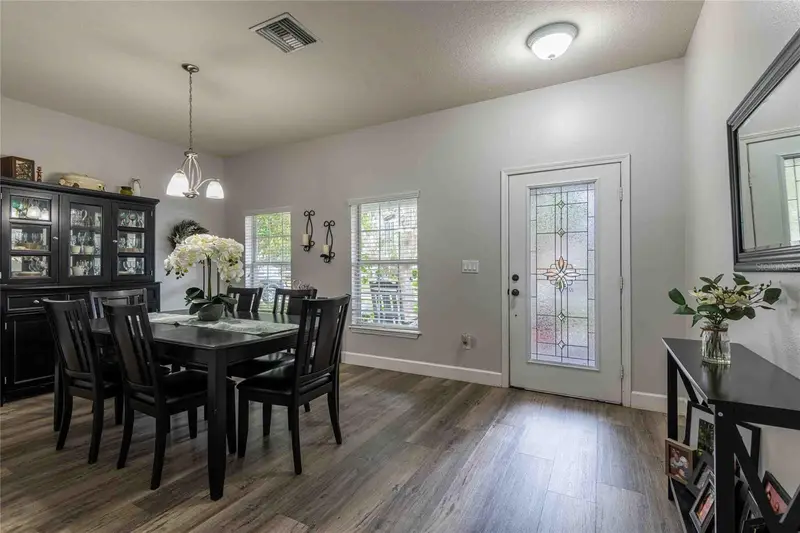 2814 Maple Brook Loop, FL