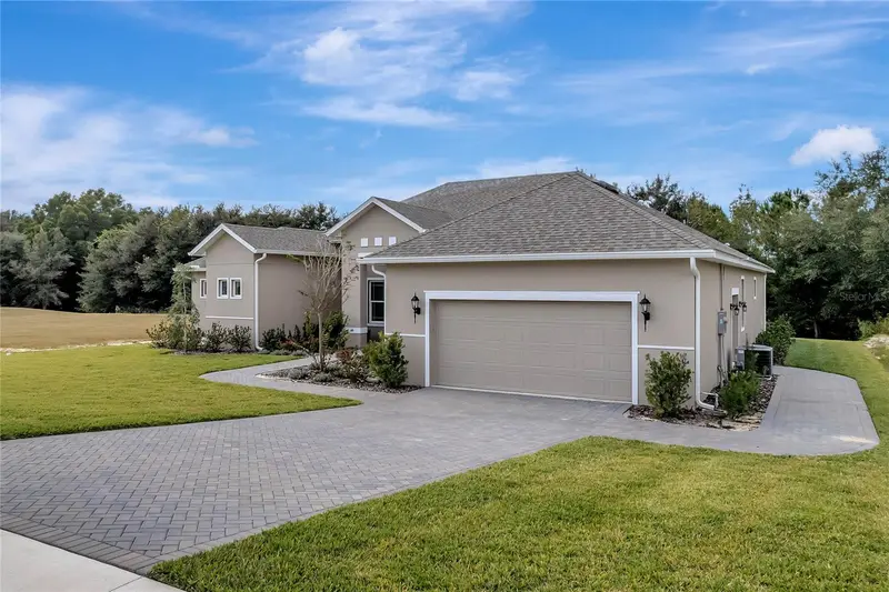 4049 Pinnacle Pl, FL