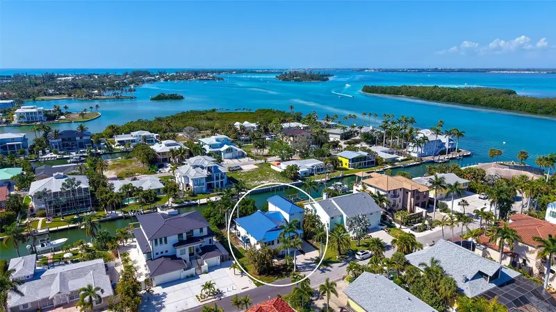771 Marbury Ln, FL