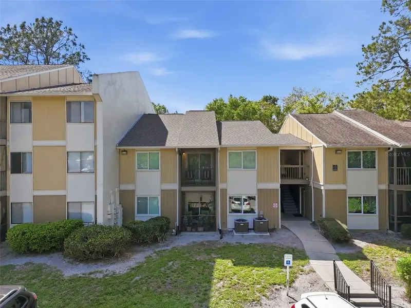 13285 Arbor Pointe Cir #202, FL