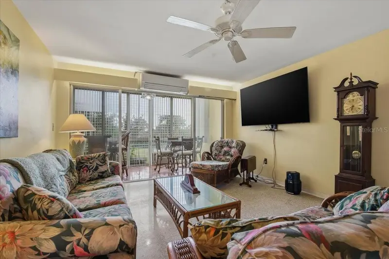 200 N Betty Ln #1c, FL