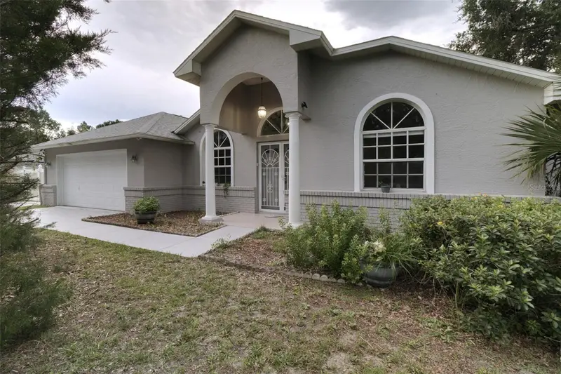 2 Seagirt Ct, FL