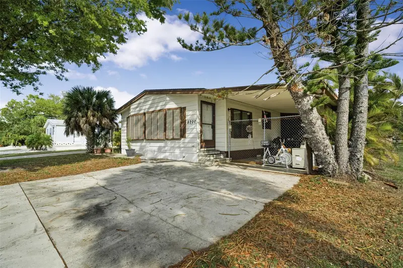 8200 Archie St, FL