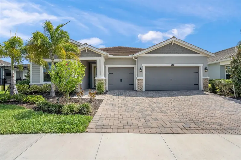 8600 Sundance Loop, FL