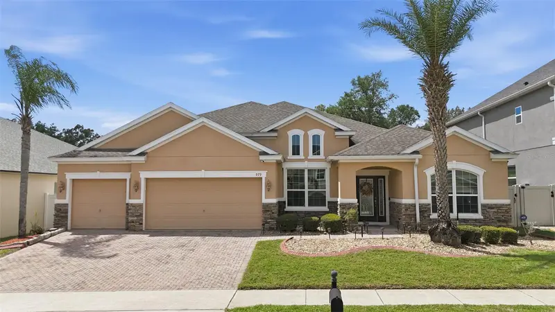979 Counts Crest Cir, FL