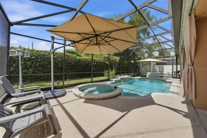 979 Counts Crest Cir, FL