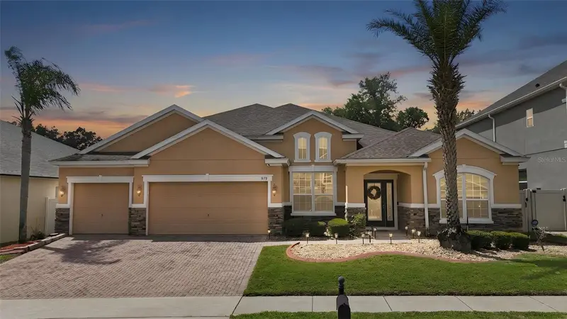 979 Counts Crest Cir, FL