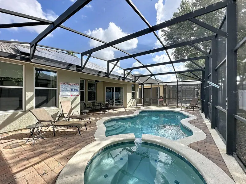 1346 Yorkshire Ct, FL