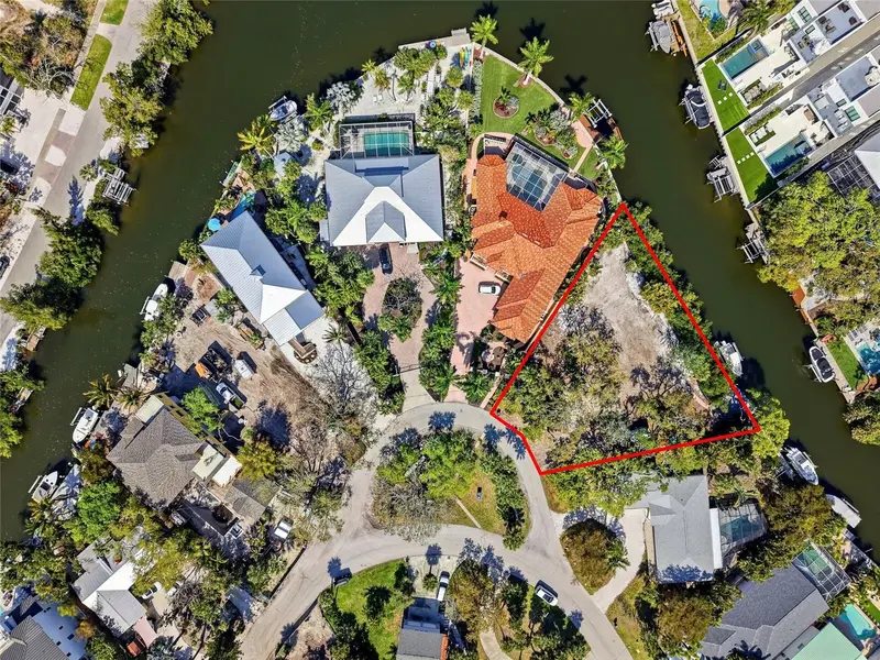 114 Island Cir, FL