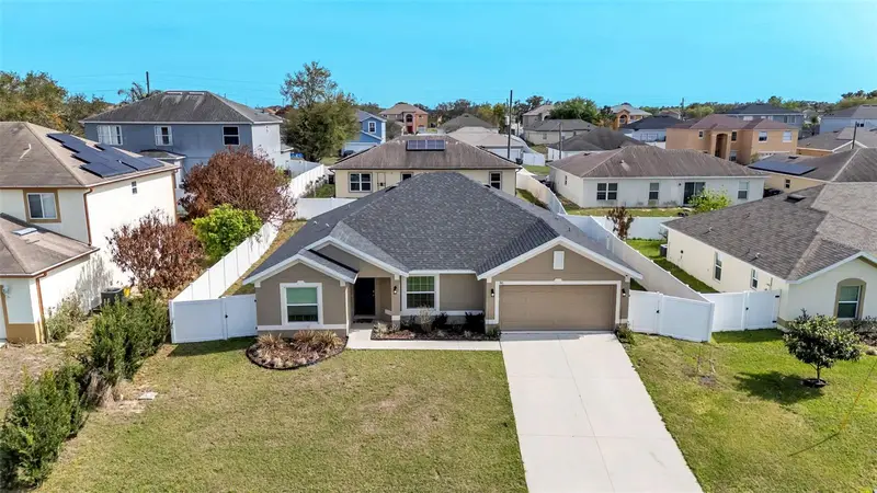 310 Athabasca Pl, FL
