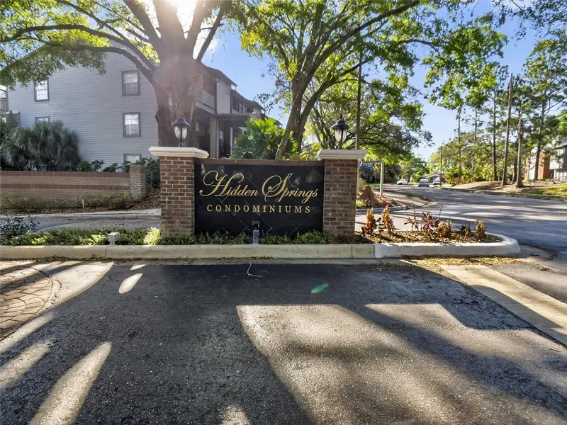 682 Youngstown Pkwy #334, FL