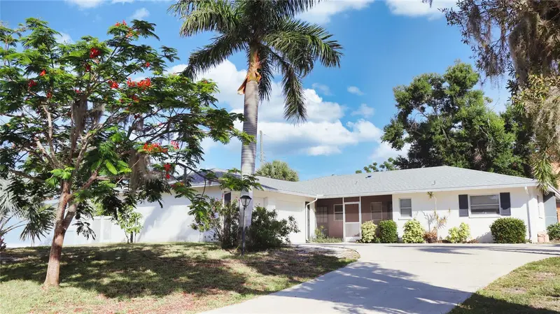 2118 Michele Dr, FL