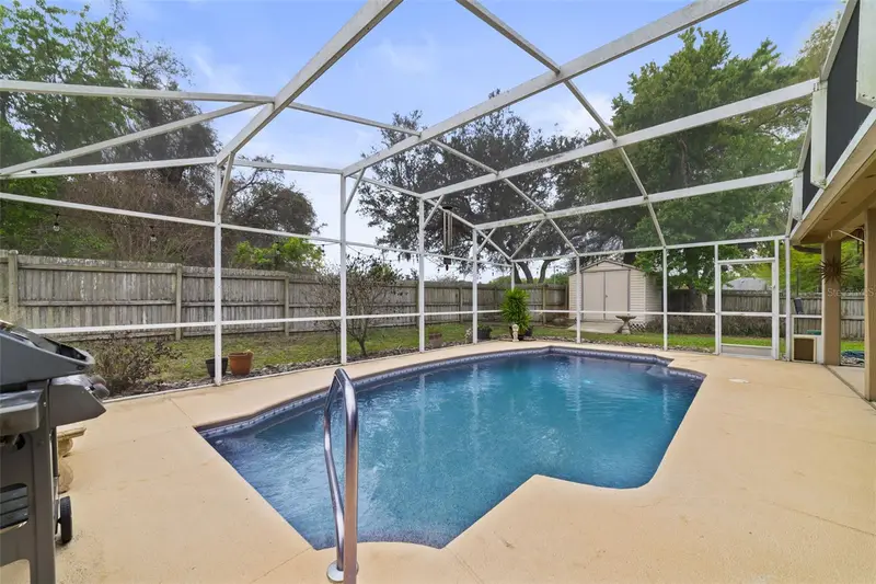 124 Country Lakes Cir, FL