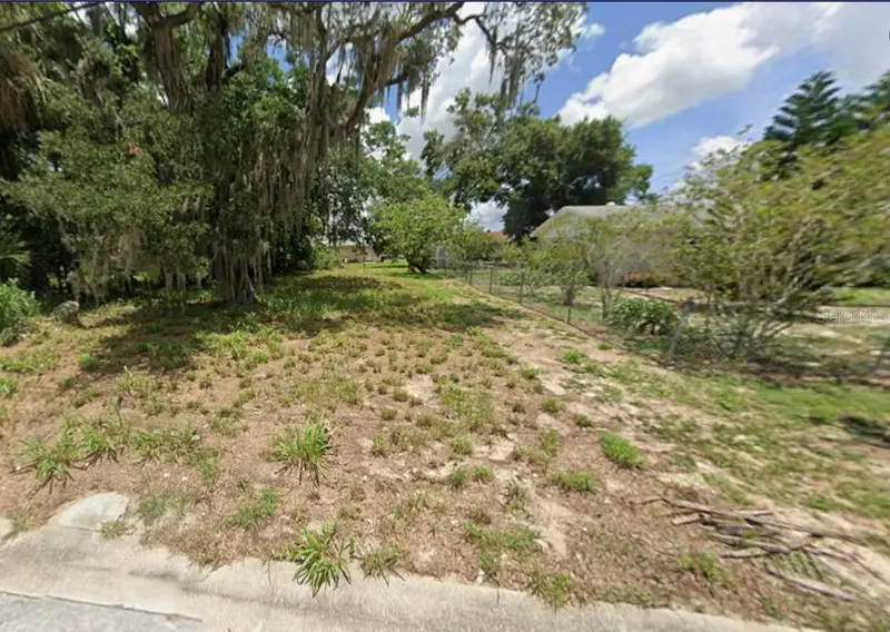 206 W Stuart Ave, FL