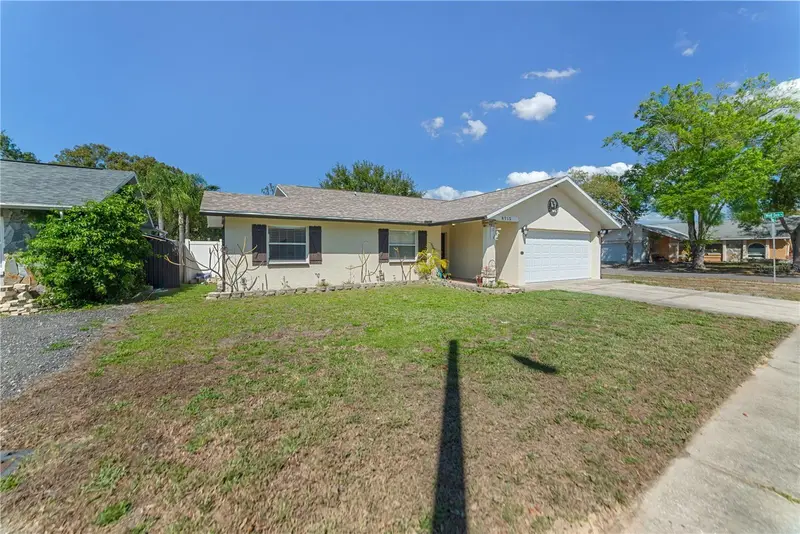 8715 Huntsman Ln, FL