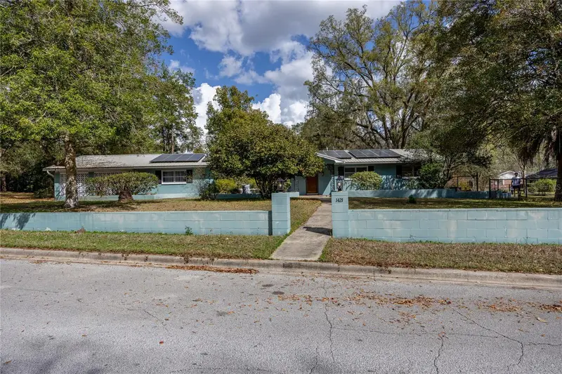 1421 Nw 30th St, FL