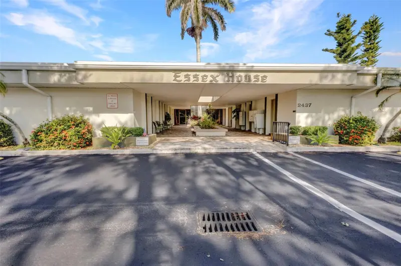 2437 Harbor Blvd #114, FL
