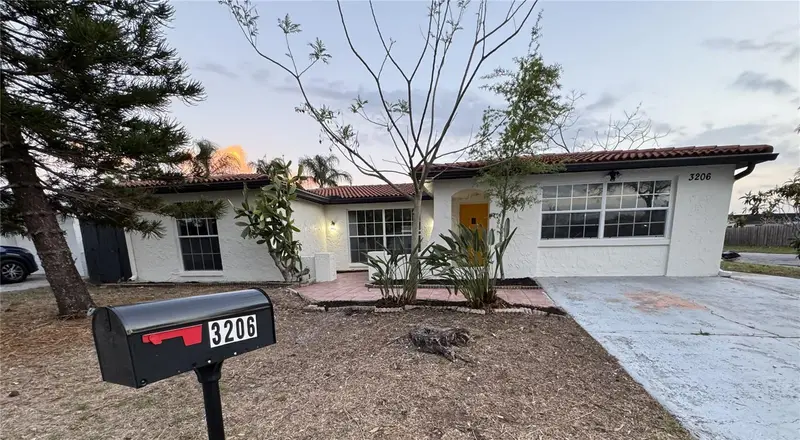 3206 Pinon Dr, FL