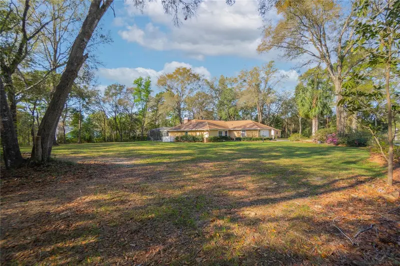 826 E Gaines Ln, FL
